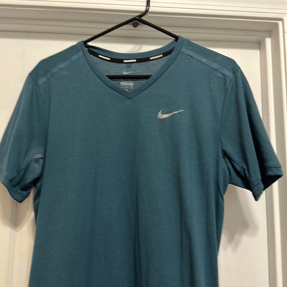 Mike dri fit running v kneck tee medium teal blue color